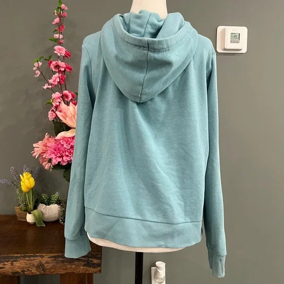 Puma Sweater - Picture 2 of 11